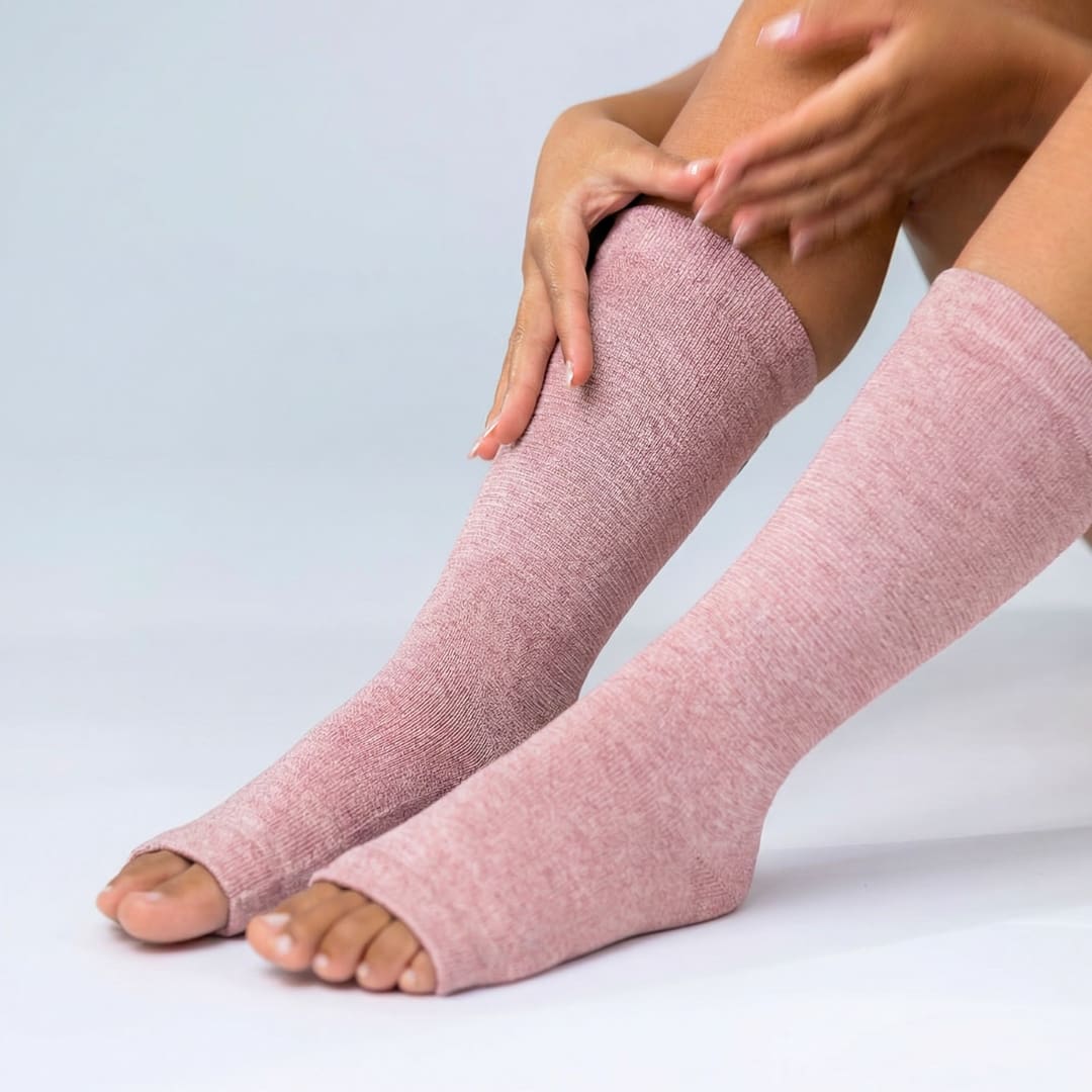 Premium Anti-Fatigue Bamboo Footsleeves - Daily Leg Sleeve